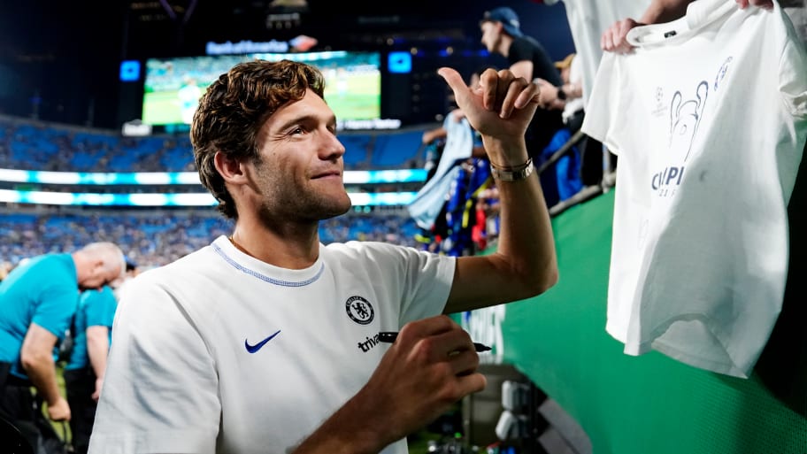 Marcos Alonso left out of Chelsea squad as Barcelona move nears