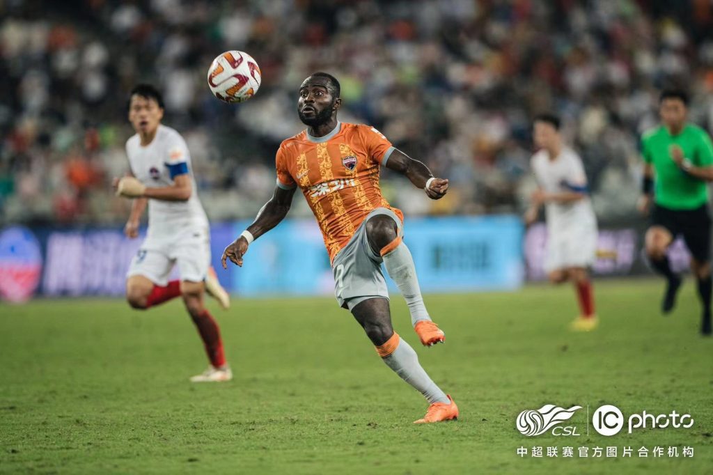 Ghana winger Frank Acheampong named in Chinese Super League Team of the Month