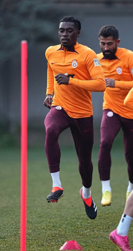 Ghanaian defender Derrick Arthur Kohn begins training with Galatasaray after sealing move